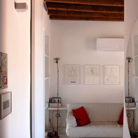 Design Apartment Porta Venezia Milan Luaran gambar
