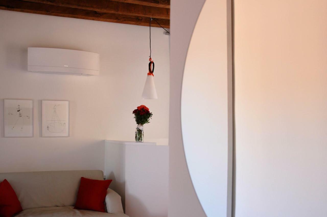 Design Apartment Porta Venezia Milan Luaran gambar