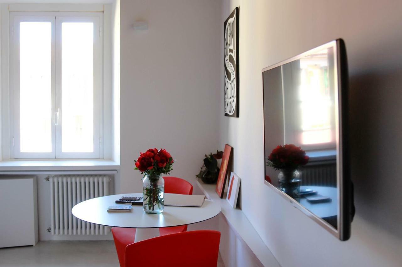 Design Apartment Porta Venezia Milan Luaran gambar