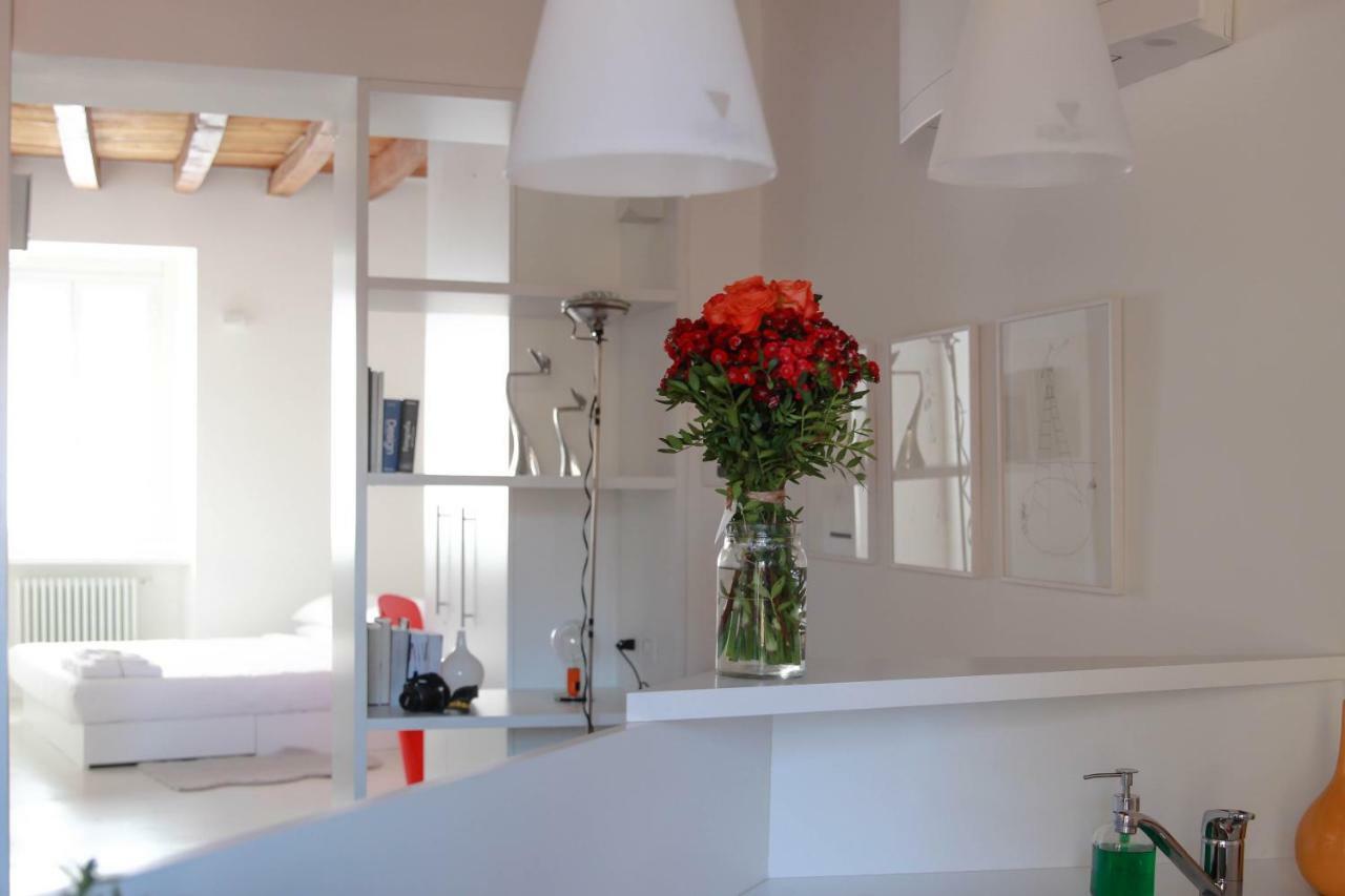 Design Apartment Porta Venezia Milan Luaran gambar